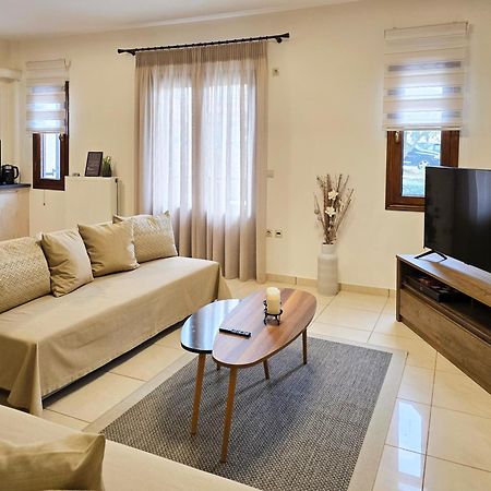 Master Residence ลาวริออน ภายนอก รูปภาพ